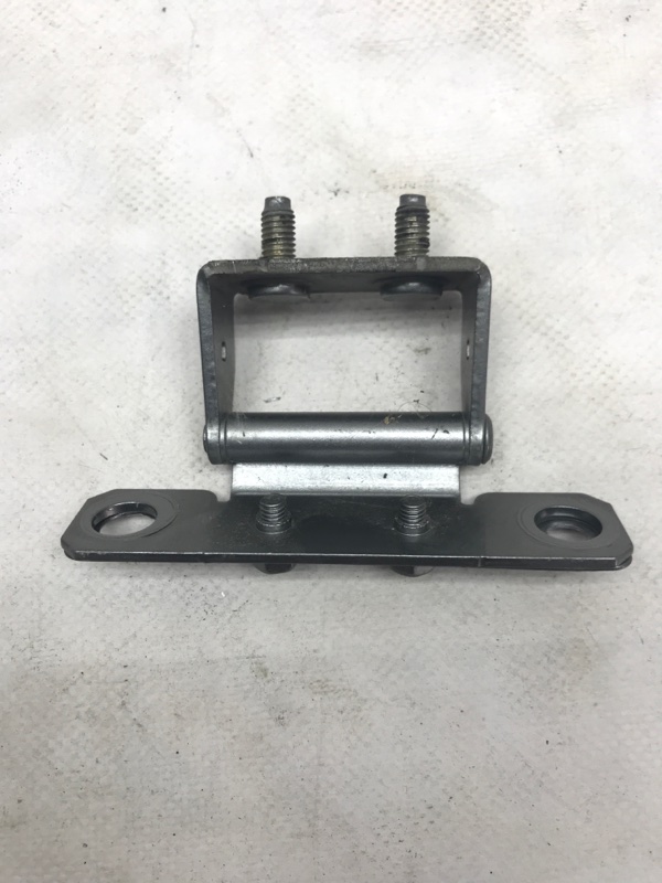 Петля крышки багажника левая FX S50 03-08
