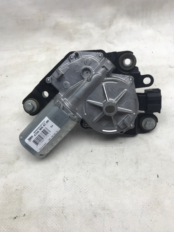 Моторчик стеклоочистителя задний QX30 16-20 2017 Внедорожник 2.0 20PET Моторчик стеклоочистителя задний QX30 16-20 2017 Внедорожник 2.0 20PET