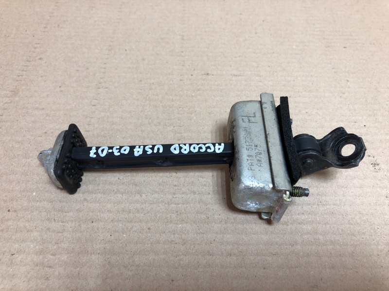 Ограничитель двери передний левый HONDA ACCORD USA 03-07 UC1 J30A