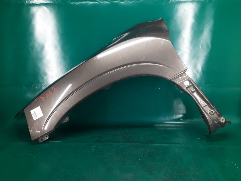 Крыло переднее левое MITSUBISHI ENDEAVOR 03-11 2003 Внедорожник 3.8 MR981675 Б/У