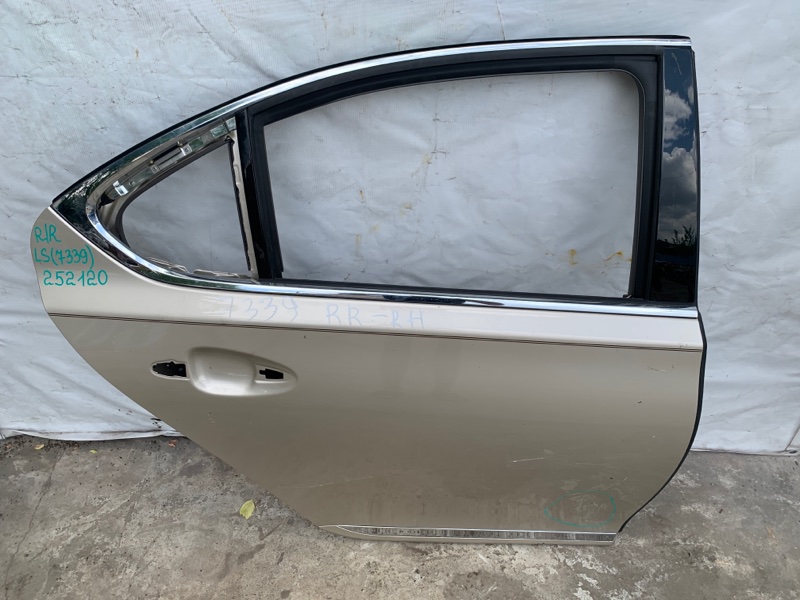 Дверь задняя правая LS460 06-12 2011 USF40 4.6
