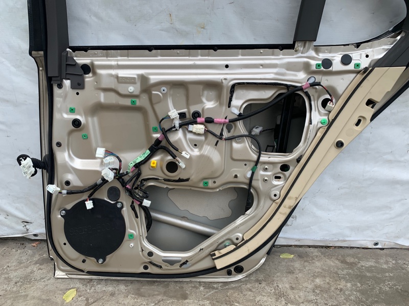 Дверь задняя правая LS460 06-12 2011 USF40 4.6