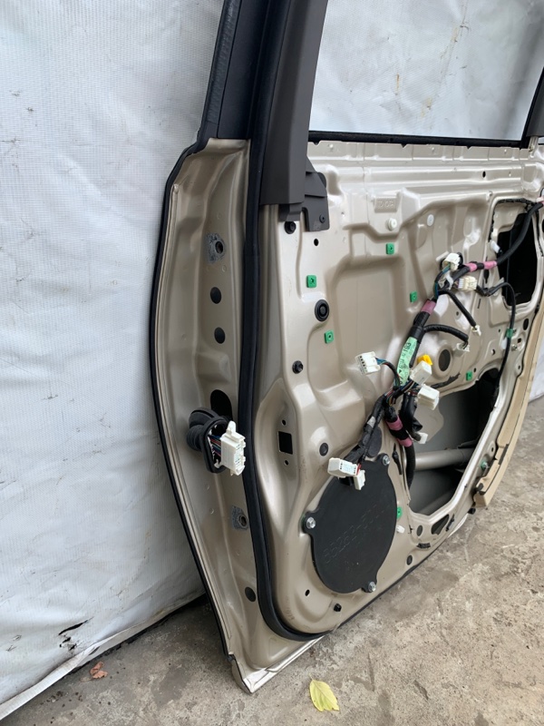 Дверь задняя правая LS460 06-12 2011 USF40 4.6
