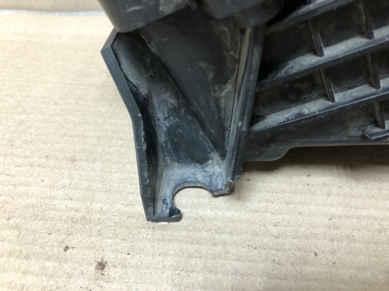 Корпус воздушного фильтра HONDA ACCORD USA 03-07 UC1 J30A Корпус воздушного фильтра HONDA ACCORD USA 03-07 UC1 J30A