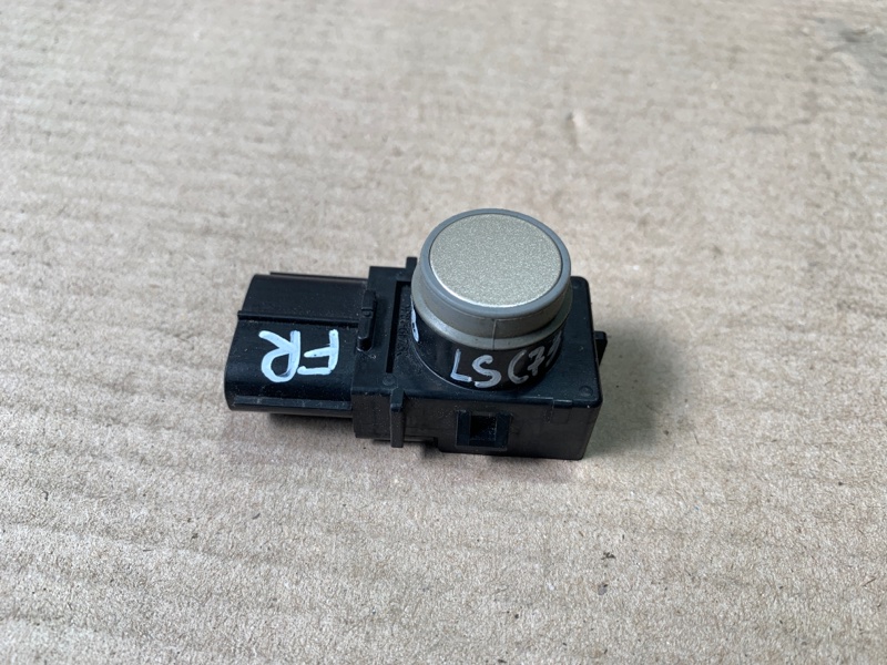 Датчик парктроника передний LS460 06-12 2011 USF40 4.6