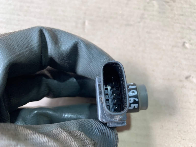 Датчик парктроника передний LS460 06-12 2011 USF40 4.6