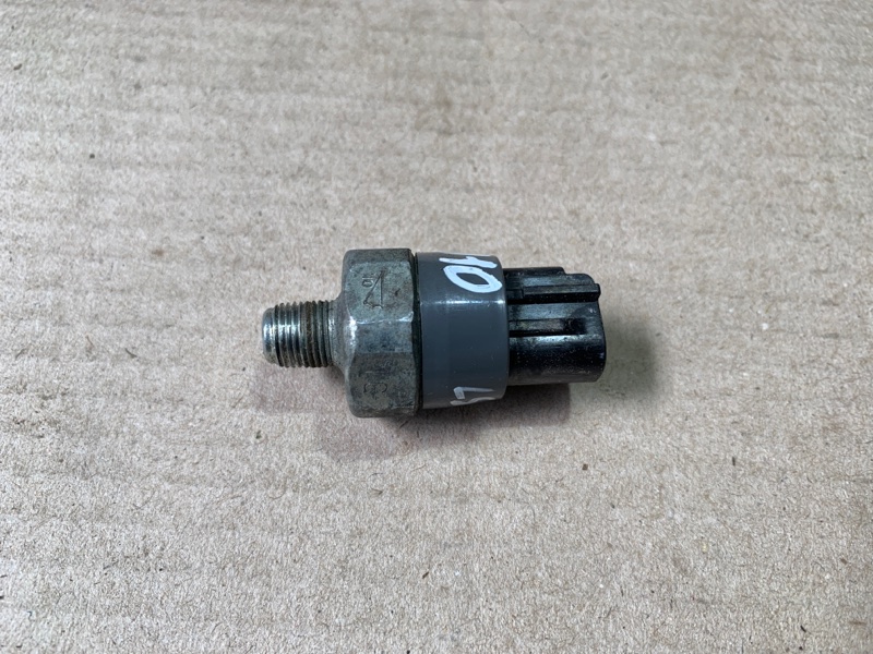 Датчик давления масла ДВС LS460 06-12 2011 USF40 4.6 Датчик давления масла ДВС LS460 06-12 2011 USF40 4.6