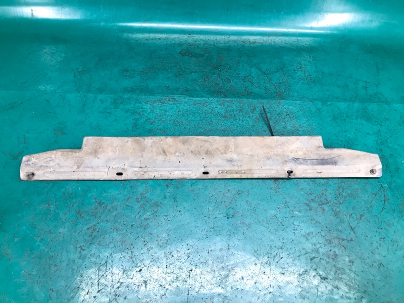 Запчасть дефлектор радиатора JEEP COMPASS 06-16 2012 Внедорожник 2.0 5191257AA Б/У Дефлектор радиатора JEEP COMPASS 06-16 2012 Внедорожник 2.0 5191257AA Б/У