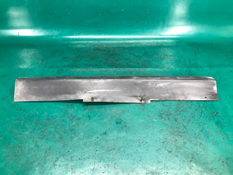 Дефлектор радиатора INFINITI QX56 / TITAN / ARMADA 04-16 Внедорожник 5.6 VK56 Б/У