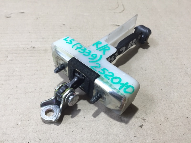 Ограничитель двери задний правый LEXUS LS460 06-12 USF40 4.6