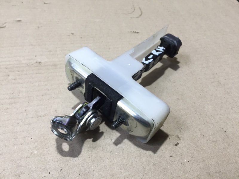 Ограничитель двери передний правый LEXUS LS460 06-12 USF40 4.6 Ограничитель двери передний правый LEXUS LS460 06-12 USF40 4.6