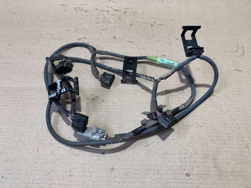 Запчасть проводка бампера задняя LEXUS LS460 06-12 2011 USF40 4.6 82183-50011 Б/У Проводка бампера задняя LEXUS LS460 06-12 2011 USF40 4.6 82183-50011 Б/У