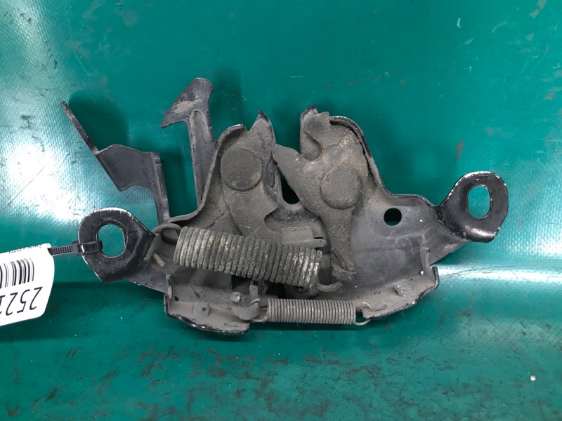 Запчасть замок капота INFINITI QX56 / TITAN / ARMADA 04-16 Внедорожник 5.6 VK56 65601-7S000 Б/У Замок капота INFINITI QX56 / TITAN / ARMADA 04-16 Внедорожник 5.6 VK56 65601-7S000 Б/У