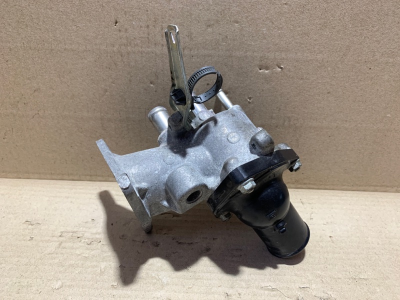 Корпус термостата LEXUS LS460 06-12 USF40 4.6 Корпус термостата LEXUS LS460 06-12 USF40 4.6