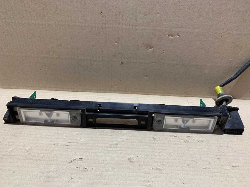 Подсветка номера LEXUS LS460 06-12 2011 USF40 4.6 76809-50020 Б/У