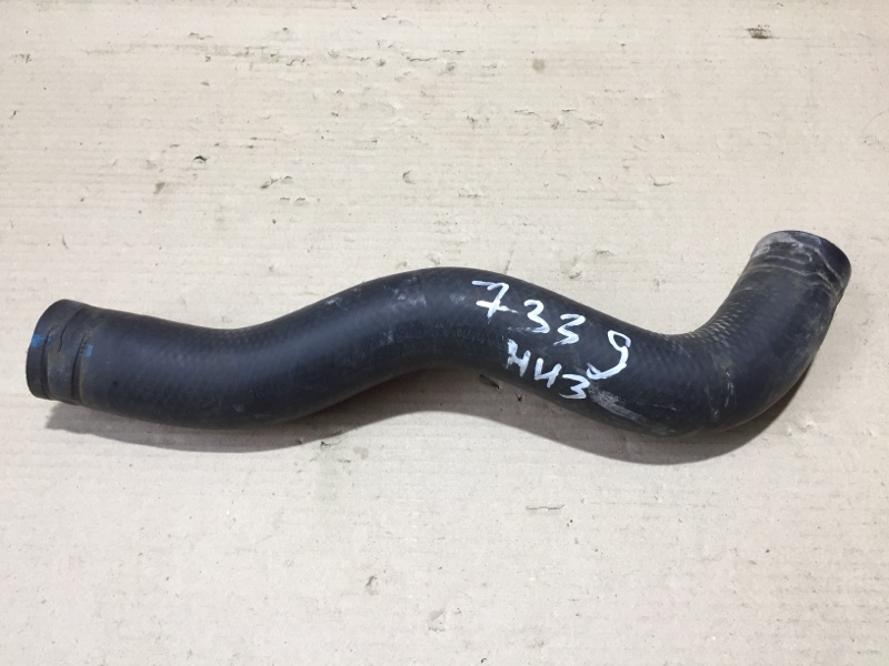 Патрубок системы охлаждения LS460 06-12 2011 USF40 4.6