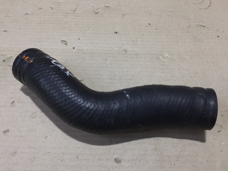 Патрубок системы охлаждения LS460 06-12 2011 USF40 4.6 Патрубок системы охлаждения LS460 06-12 2011 USF40 4.6