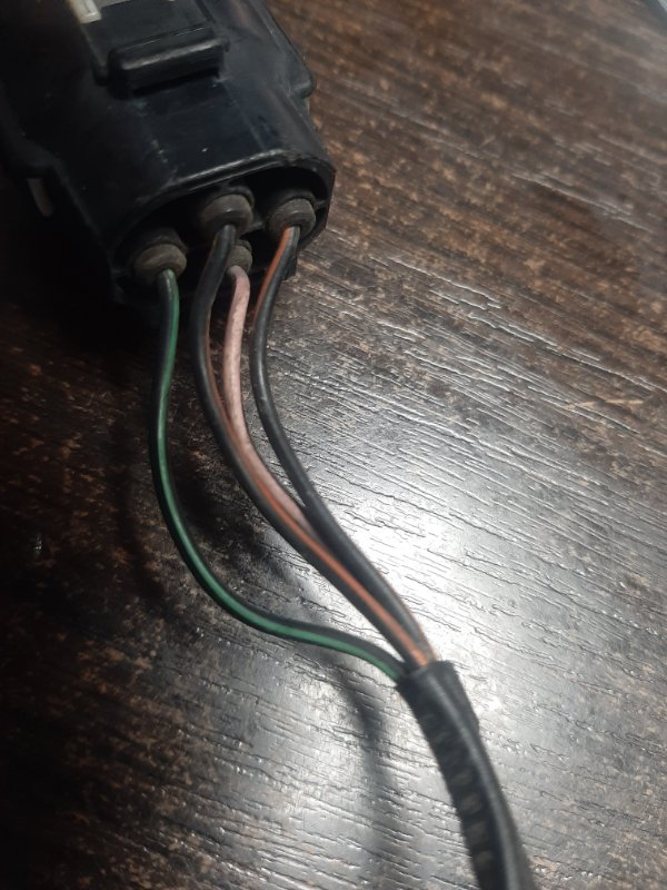 Датчик давления кондиционера CX-7 06-12 Датчик давления кондиционера CX-7 06-12