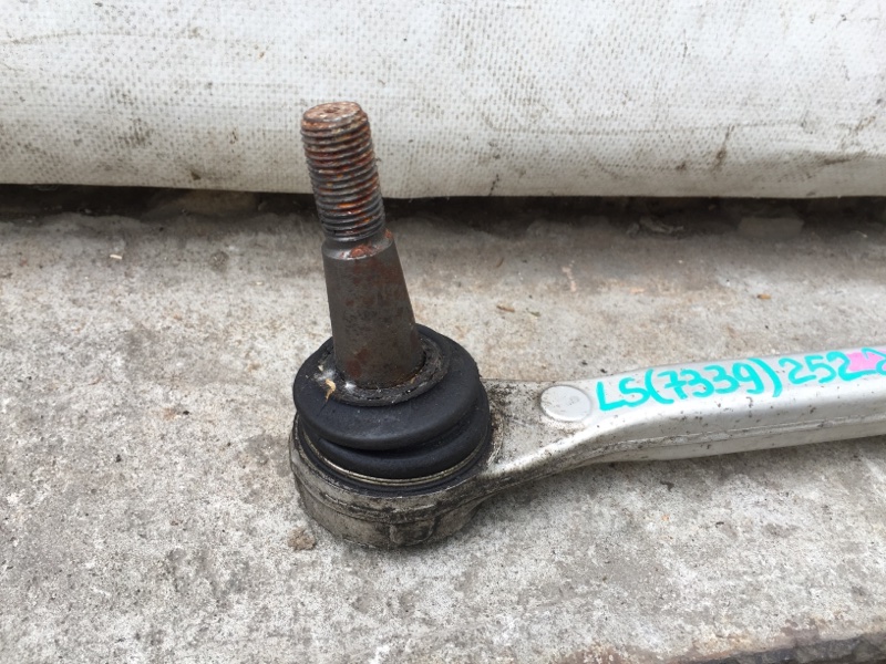 Рычаг задней подвески поперечный верхний передний LEXUS LS460 06-12 USF40 4.6