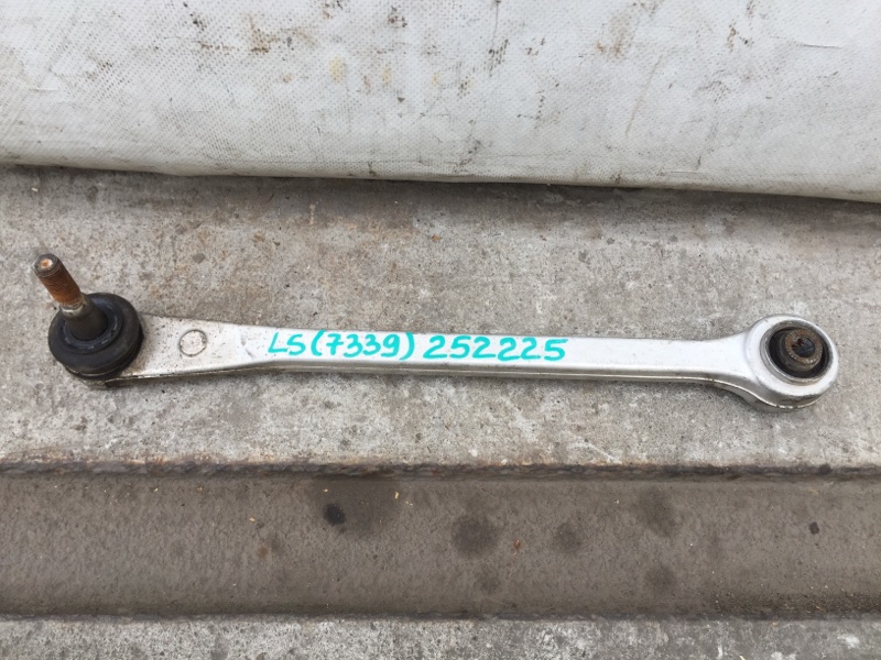 Рычаг задней подвески поперечный нижний передний LS460 06-12 2011 USF40 4.6