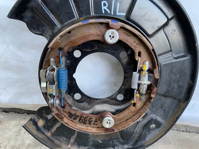 Тормозной механизм левый LEXUS LS460 06-12 USF40 4.6