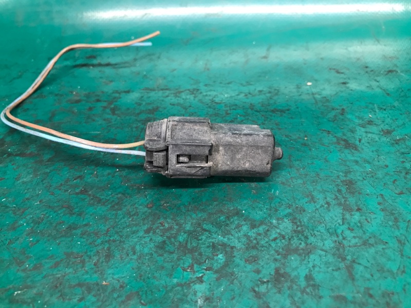 Датчик температуры наружного воздуха TRIBUTE 00-07 2001 Внедорожник 3.0