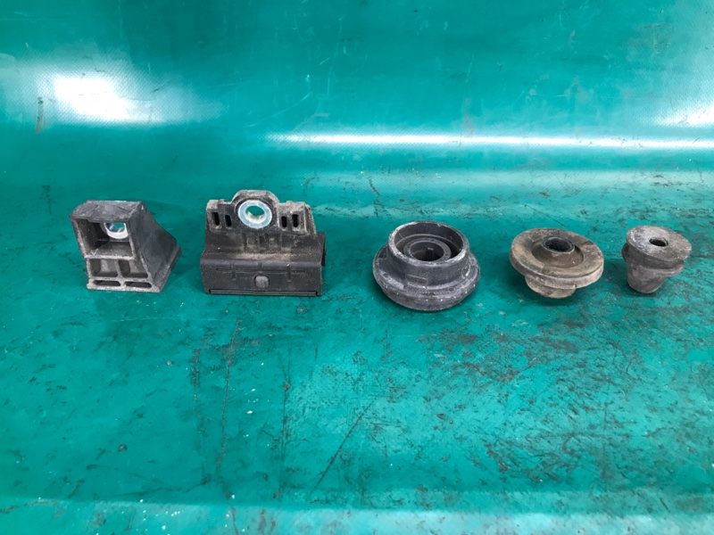 Крепление радиатора SIENNA 11-16