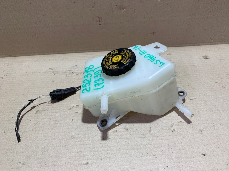 Бачок главного тормозного цилиндра LEXUS LS460 06-12 2011 USF40 4.6 47220-50260 Б/У