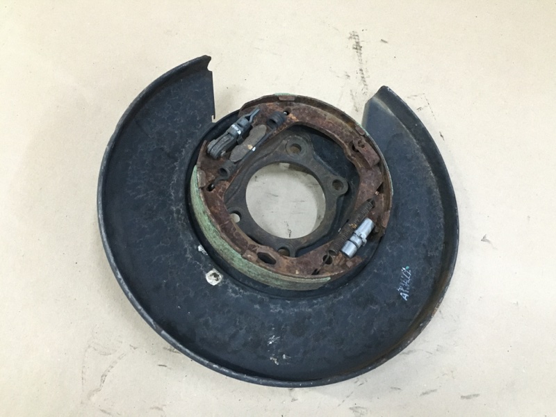 Запчасть тормозной механизм левый KIA OPTIMA TF 11-16 2013 TF 2.4 G4KJ 58250-3Q100 Б/У Тормозной механизм левый KIA OPTIMA TF 11-16 2013 TF 2.4 G4KJ 58250-3Q100 Б/У