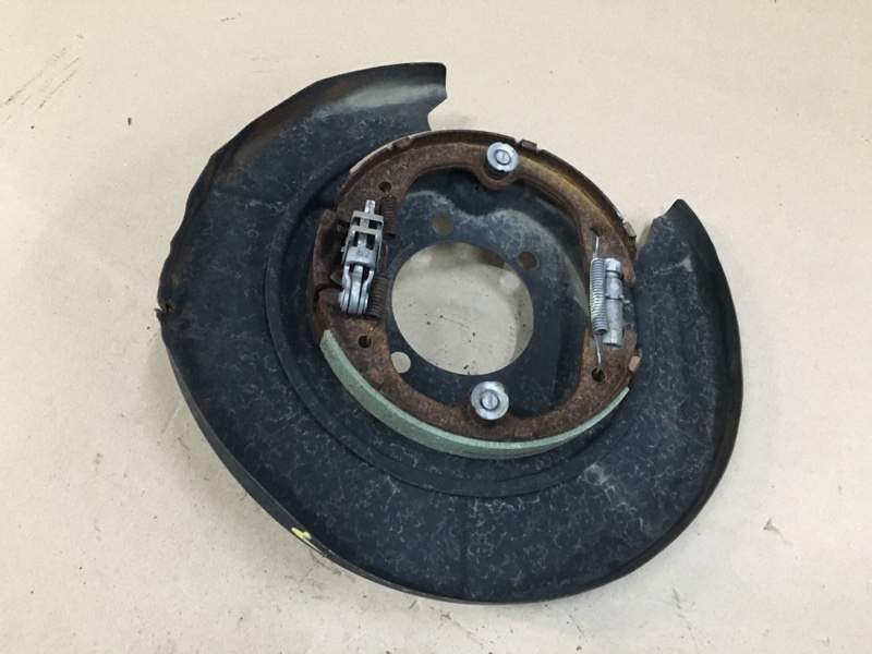 Тормозной механизм левый PATHFINDER R52 12-21 2014 R52 3.5 VQ35DE