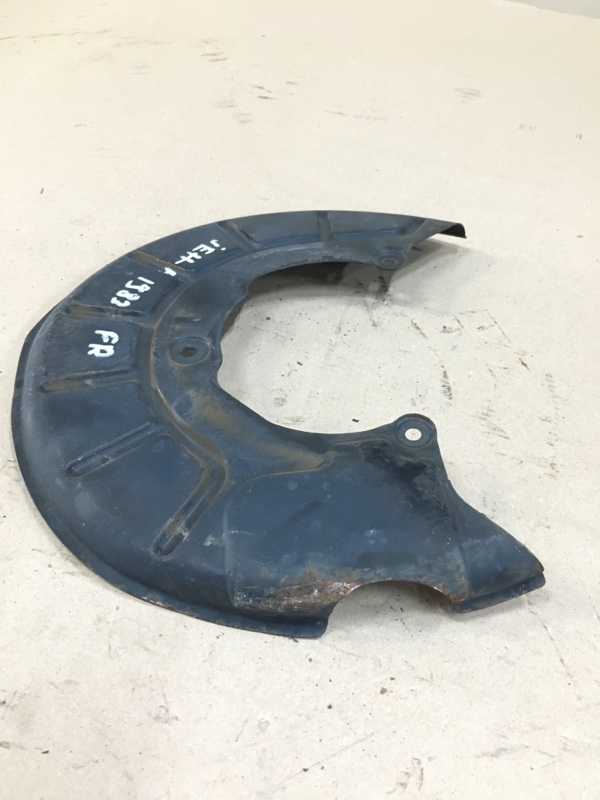 Защита тормозного диска передняя правая JETTA USA 10-17 2011 162 CBTA 2.5L