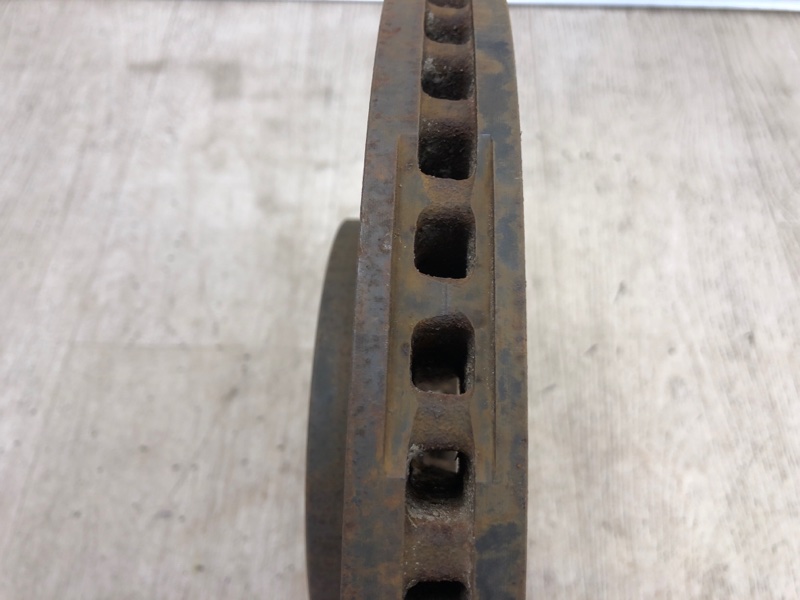 Тормозной диск передний KIA SORENTO UM 14- UM 2.4 G4KJ