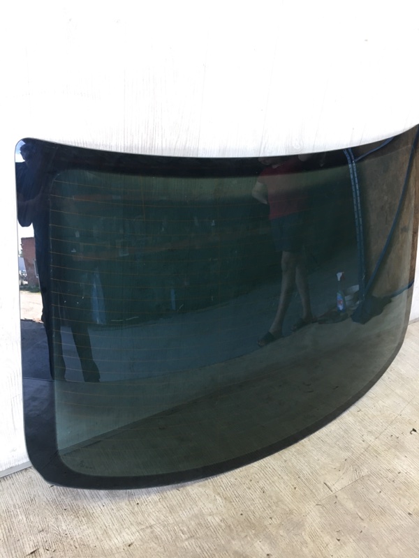 Стекло заднее JETTA USA 10-17 JETTA USA 10-17