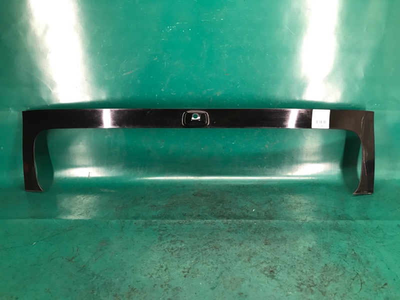 Накладка крышки багажника KIA SOUL PS 13-19 2016 PS 2.0 G4NC 87310-B2200 Б/У