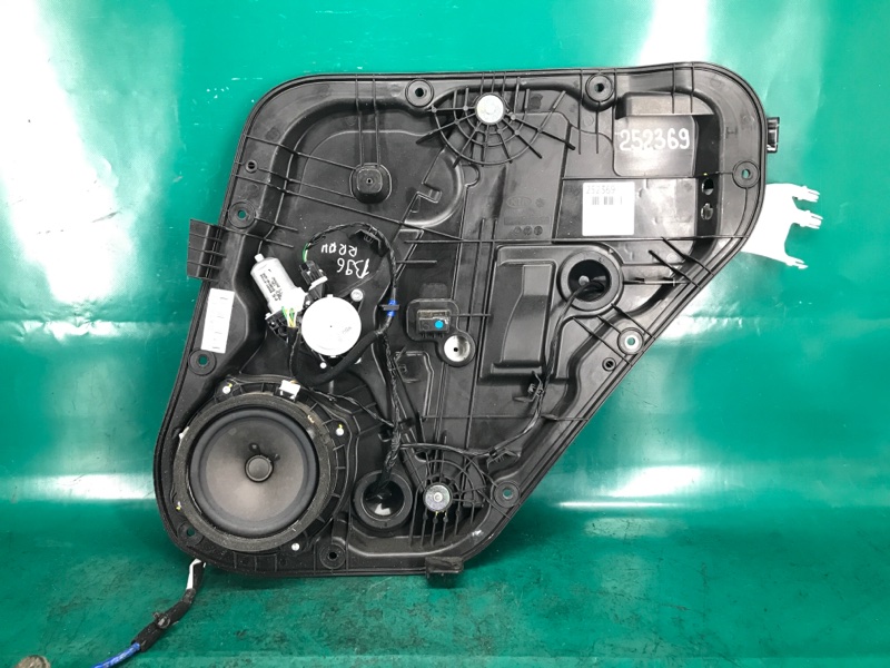 Запчасть стеклоподъемник задний правый KIA SOUL PS 13-19 2016 PS 2.0 G4NC 83481-B2000 Б/У Стеклоподъемник задний правый KIA SOUL PS 13-19 2016 PS 2.0 G4NC 83481-B2000 Б/У