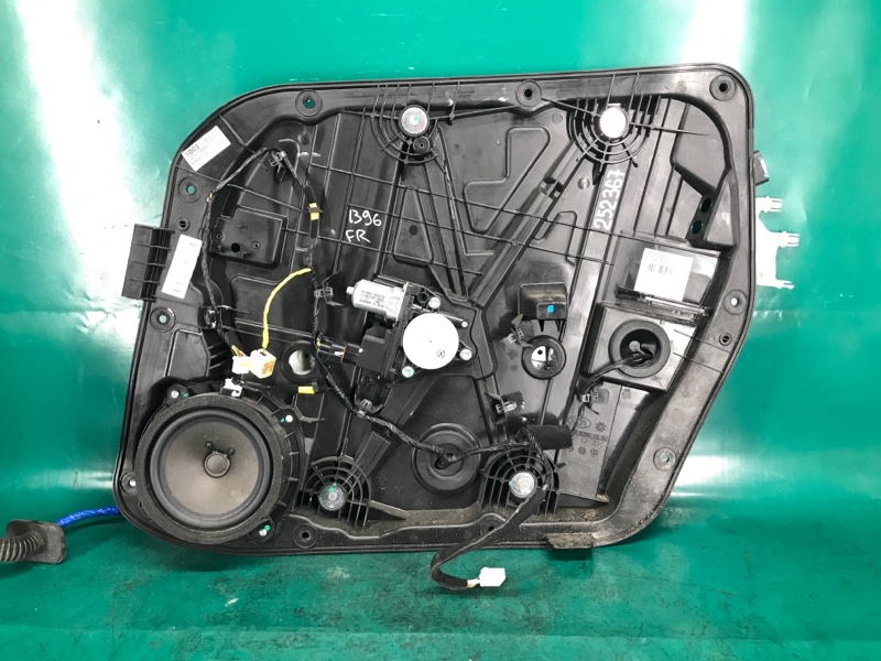 Запчасть стеклоподъемник передний правый KIA SOUL PS 13-19 2016 PS 2.0 G4NC 82481-B2010 Б/У Стеклоподъемник передний правый KIA SOUL PS 13-19 2016 PS 2.0 G4NC 82481-B2010 Б/У