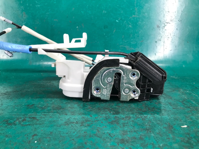 Замок двери передний правый SOUL PS 13-19 2016 PS 2.0 G4NC Замок двери передний правый SOUL PS 13-19 2016 PS 2.0 G4NC