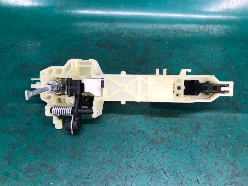 Ручка двери наружная передняя левая SOUL PS 13-19 2016 PS 2.0 G4NC Ручка двери наружная передняя левая SOUL PS 13-19 2016 PS 2.0 G4NC