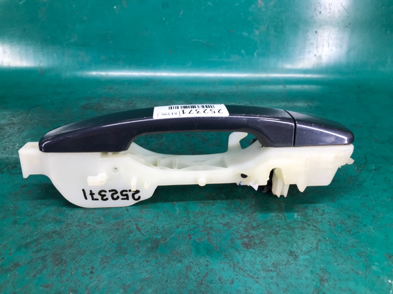 Ручка двери наружная передняя правая KIA SOUL PS 13-19 PS 2.0 G4NC Ручка двери наружная передняя правая KIA SOUL PS 13-19 PS 2.0 G4NC