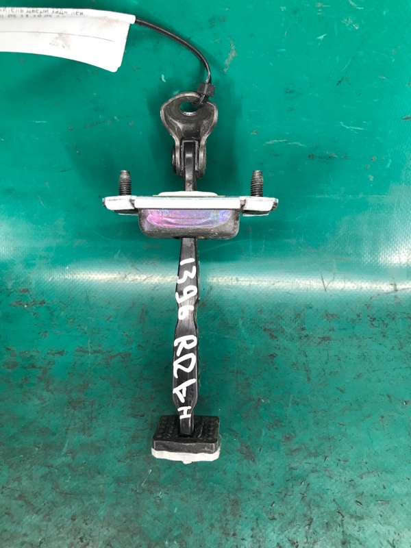 Ограничитель двери задний левый KIA SOUL PS 13-19 PS 2.0 G4NC Ограничитель двери задний левый KIA SOUL PS 13-19 PS 2.0 G4NC