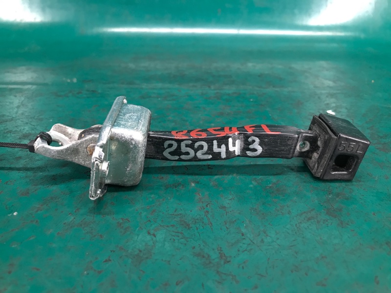 Ограничитель двери передний левый MITSUBISHI ASX / OUTLANDER SPORT 10-21 2015 Внедорожник 2.0 4B11 5702A178 Б/У