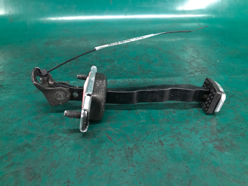 Ограничитель двери передний правый SOUL PS 13-19 2016 PS 2.0 G4NC Ограничитель двери передний правый SOUL PS 13-19 2016 PS 2.0 G4NC