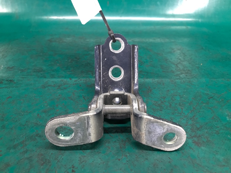 Петля двери нижняя задняя правая SOUL PS 13-19 2016 PS 2.0 G4NC Петля двери нижняя задняя правая SOUL PS 13-19 2016 PS 2.0 G4NC