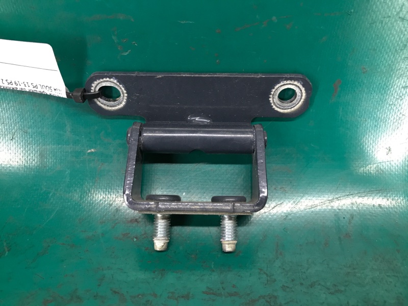 Петля крышки багажника левая KIA SOUL PS 13-19 2016 PS 2.0 G4NC 79710-1D000 Б/У