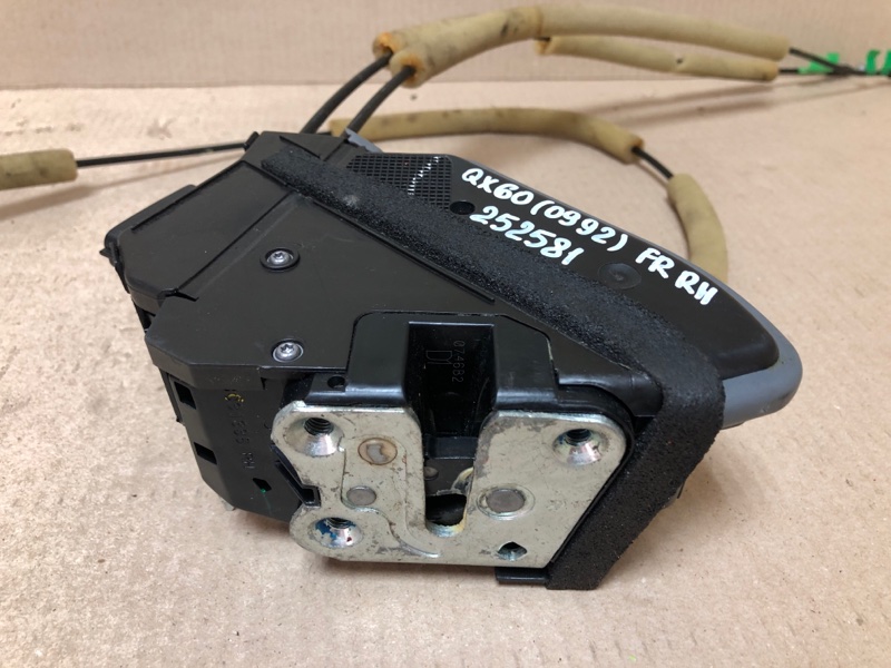 Замок двери передний правый QX60/JX35 12-20 2016 L50 3.5 VQ35DE Замок двери передний правый QX60/JX35 12-20 2016 L50 3.5 VQ35DE