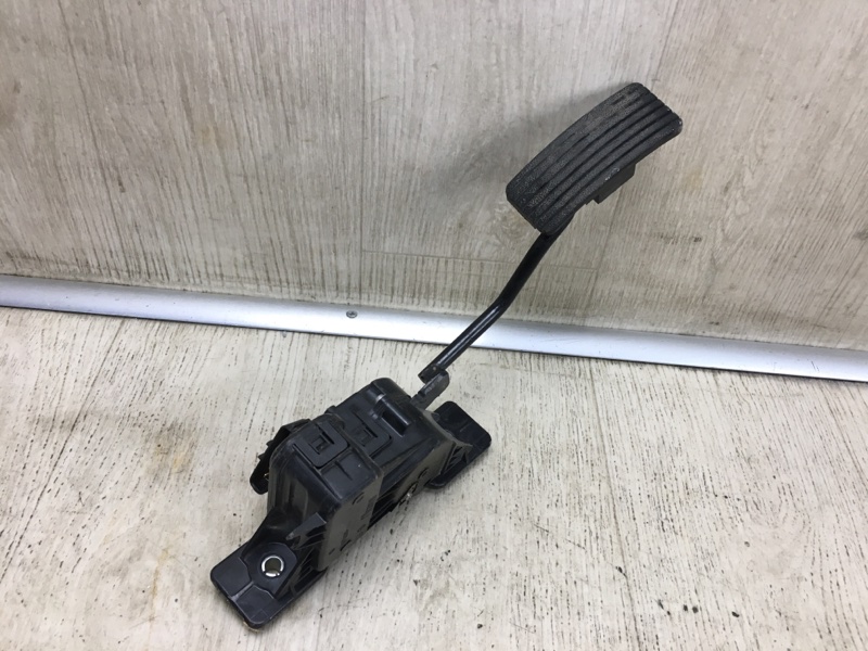 Педаль газа MITSUBISHI L200 06-14 Б/У