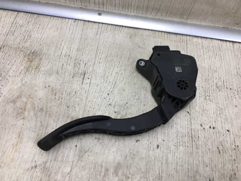 Педаль газа SENTRA B17 12-21 2017 B17 1.8 MRA8DE Педаль газа SENTRA B17 12-21 2017 B17 1.8 MRA8DE