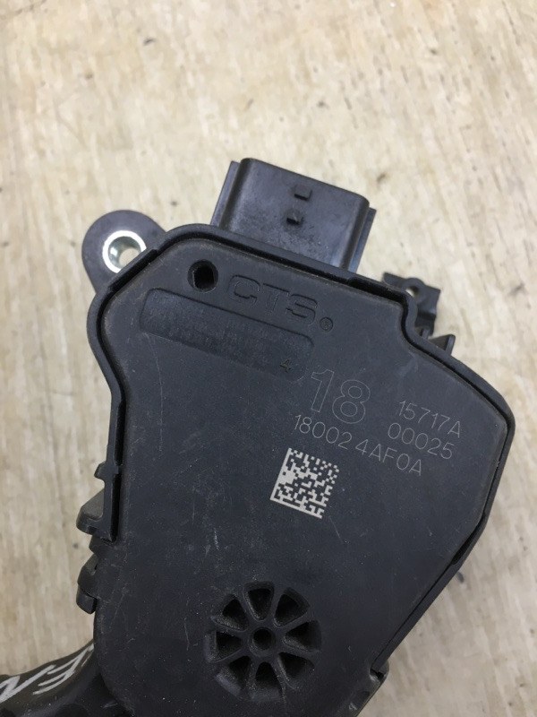 Педаль газа SENTRA B17 12-21 2017 B17 1.8 MRA8DE Педаль газа SENTRA B17 12-21 2017 B17 1.8 MRA8DE