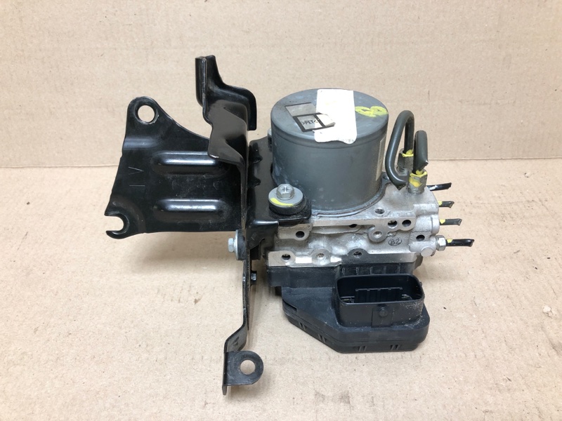 Запчасть блок abs INFINITI QX60/JX35 12-20 2016 L50 3.5 VQ35DE 47660-9NF4B Б/У Блок ABS INFINITI QX60/JX35 12-20 2016 L50 3.5 VQ35DE 47660-9NF4B Б/У