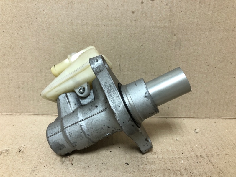 Главный тормозной цилиндр INFINITI QX60/JX35 12-20 L50 3.5 VQ35DE